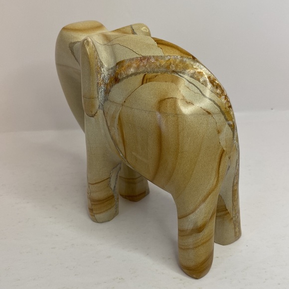 Marble Elephant Statue 5 1/2” Tall Cream Brown - Picture 6 of 12